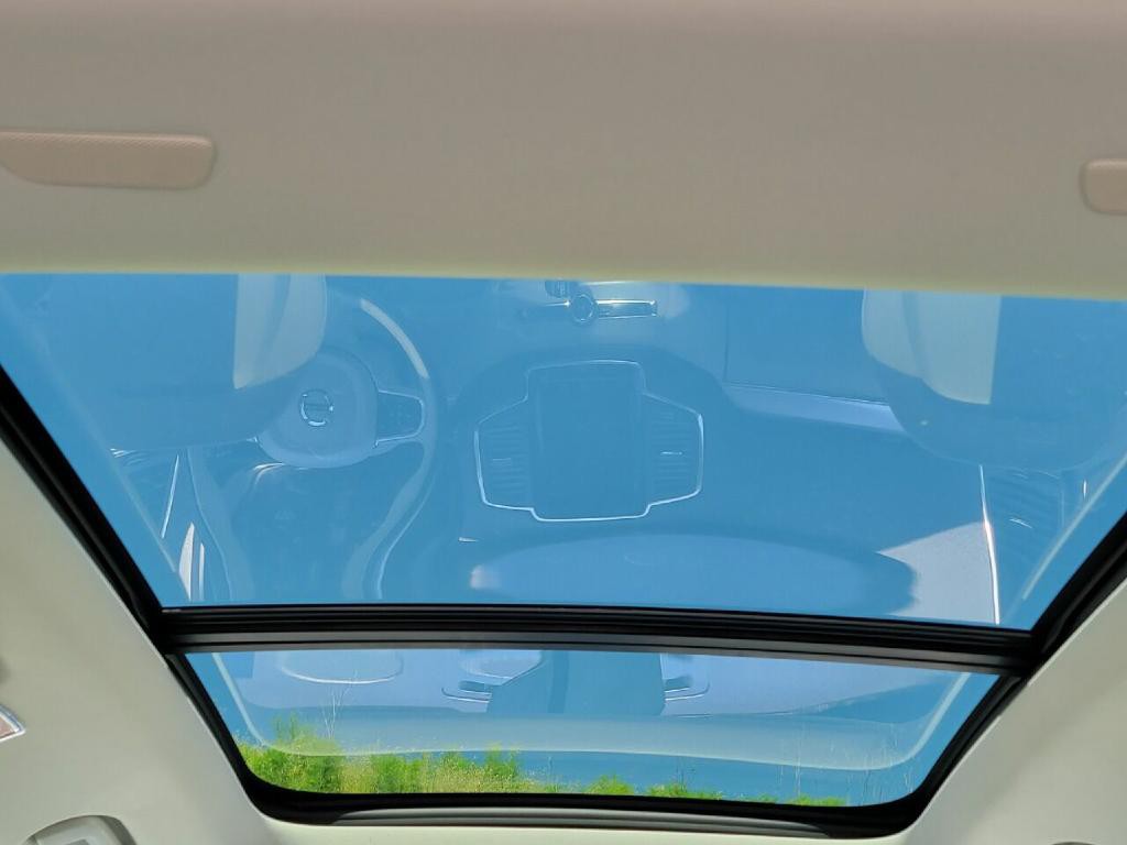 2016 Volvo XC90 Image 21