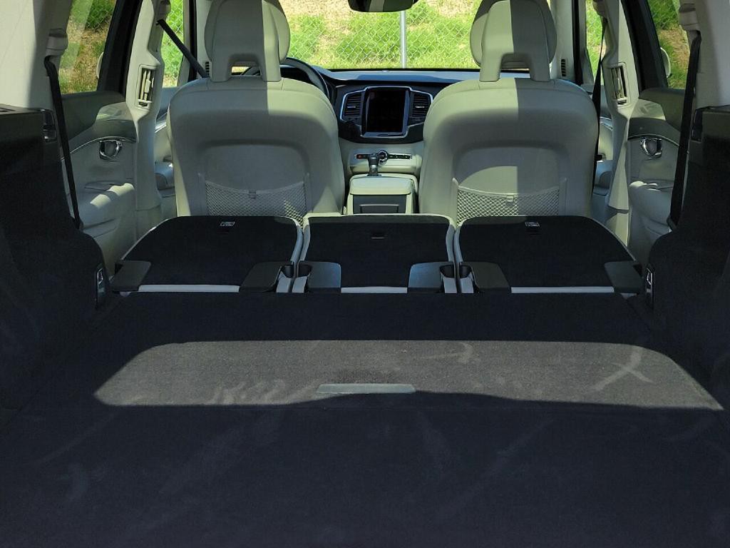 2016 Volvo XC90 Image 31