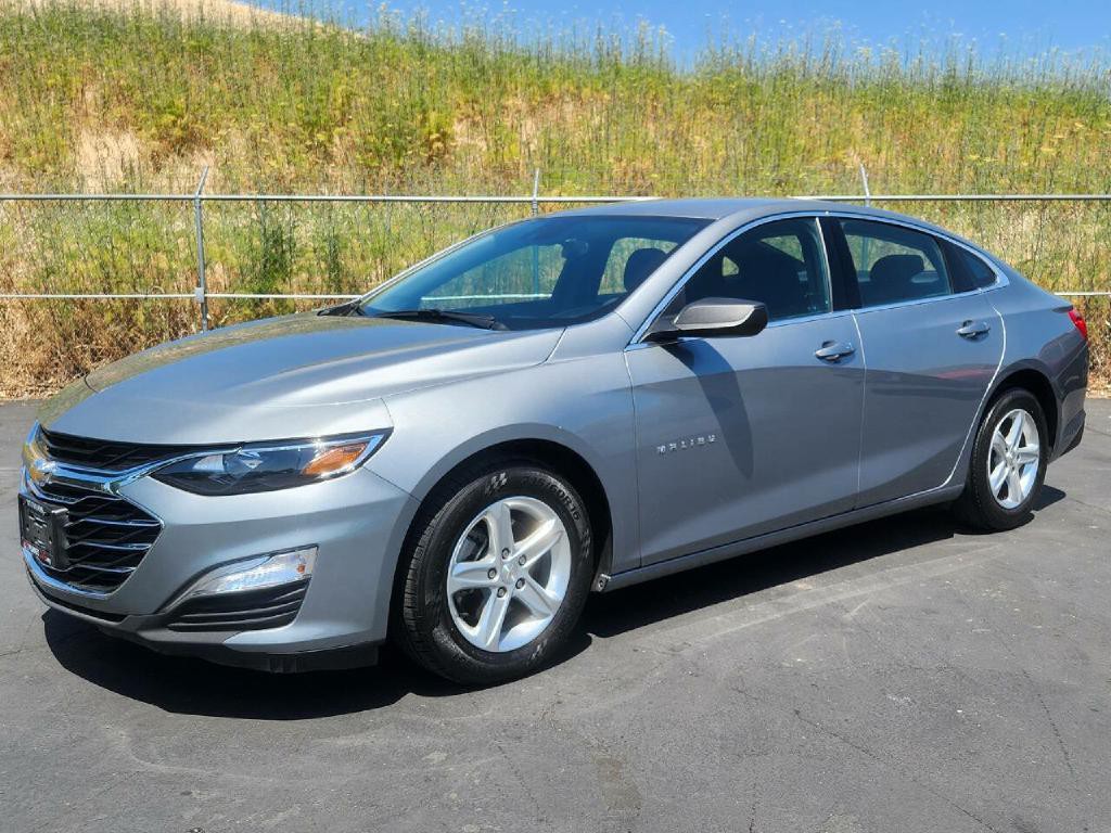 2023 Chevrolet Malibu Image 4