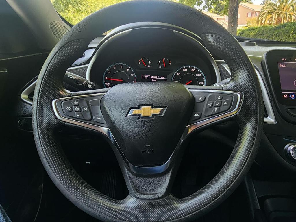 2023 Chevrolet Malibu Image 10