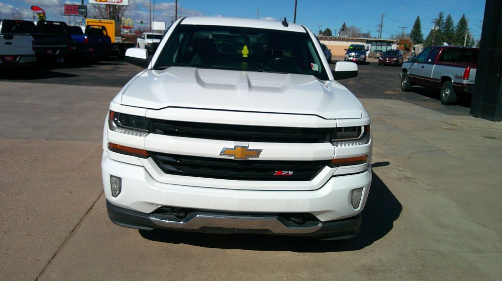 2018 Chevrolet Silverado 1500 Image 2