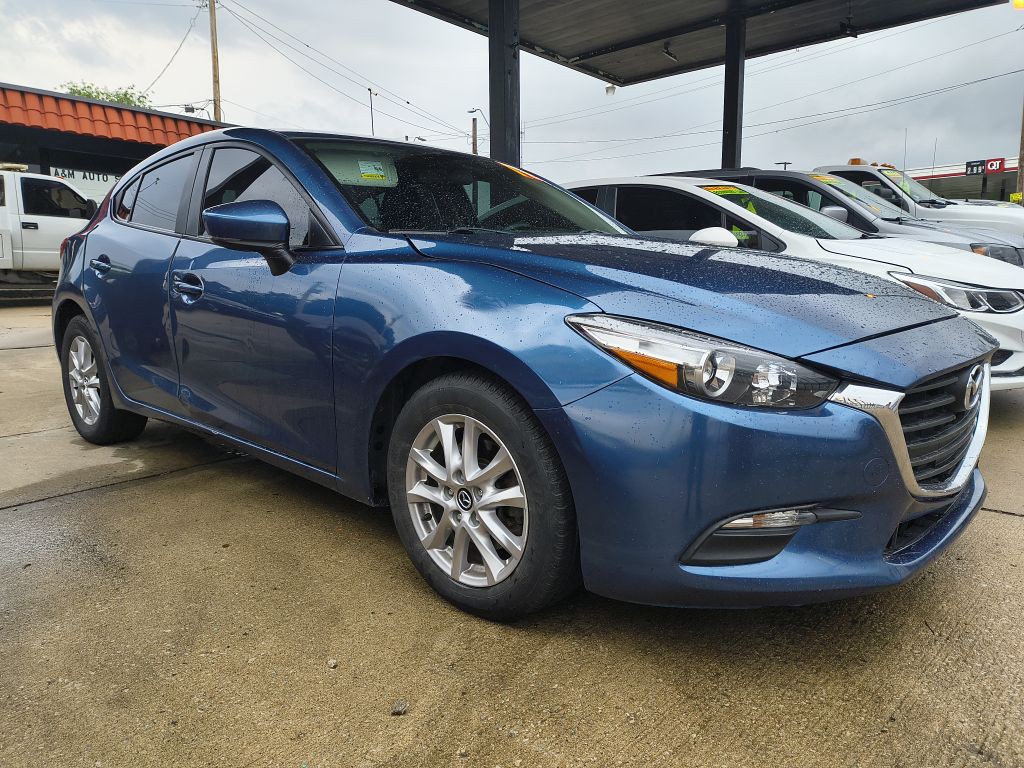 2017 Mazda Mazda3 Image 2
