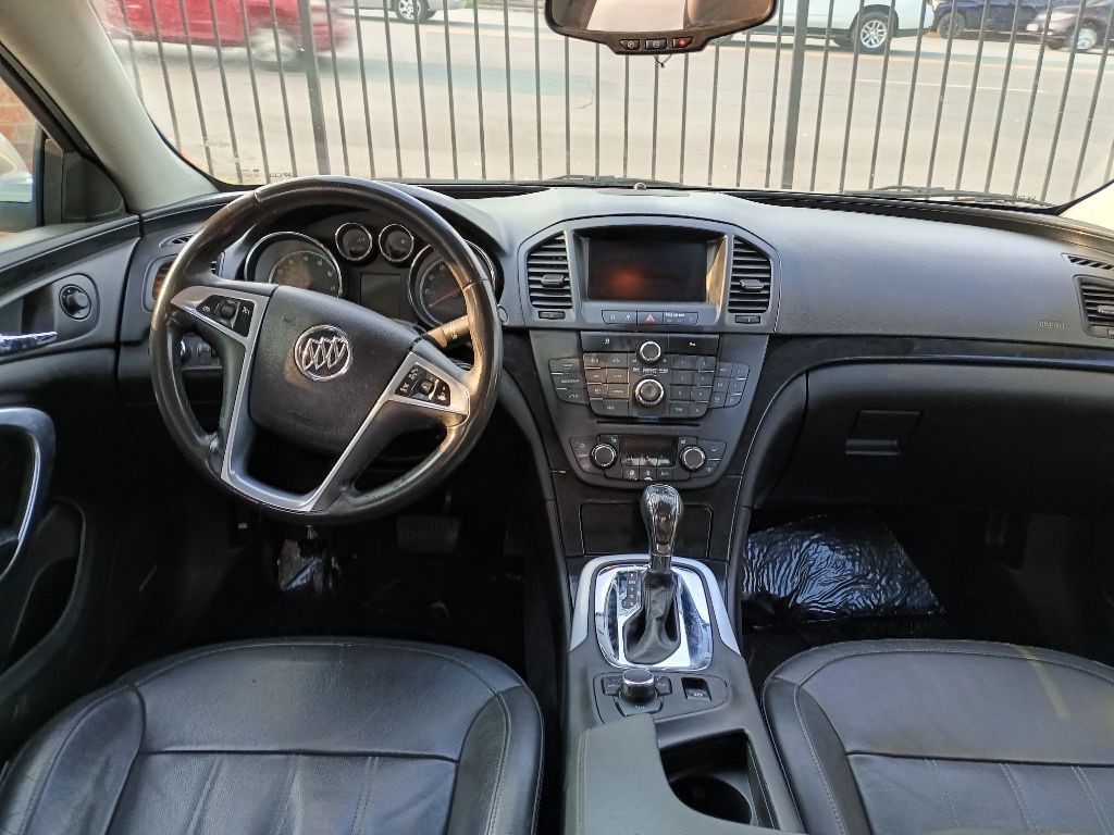 2011 Buick Regal Image 8