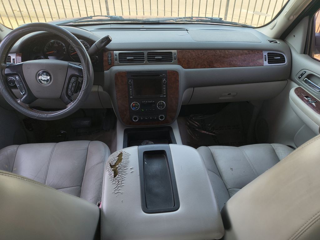 2007 Chevrolet Suburban Image 10