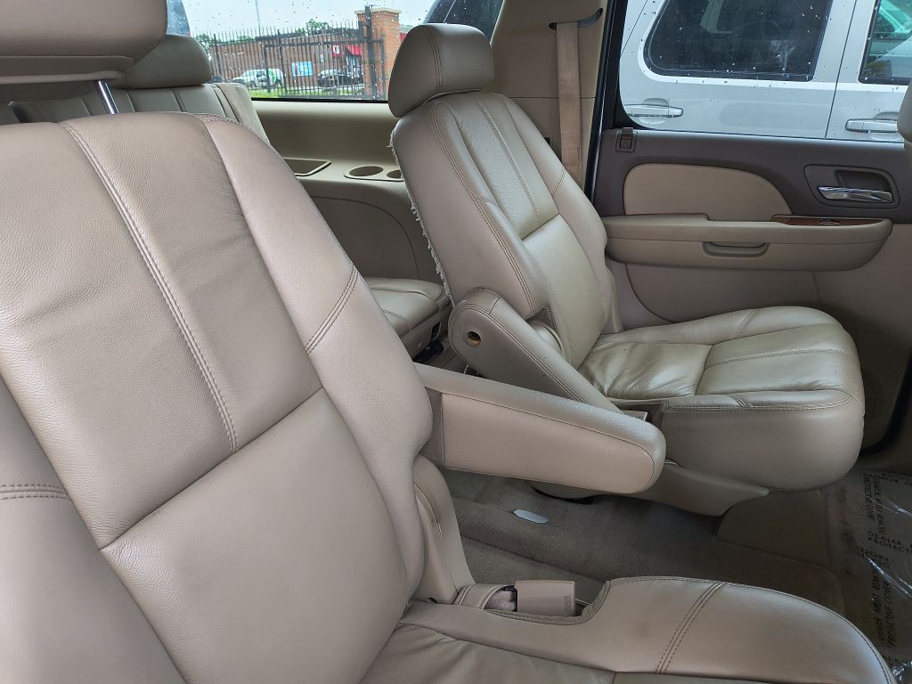 2008 GMC Yukon Image 7