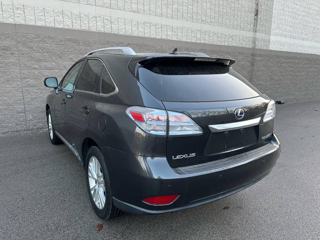 2010 Lexus RX 450h Image 17