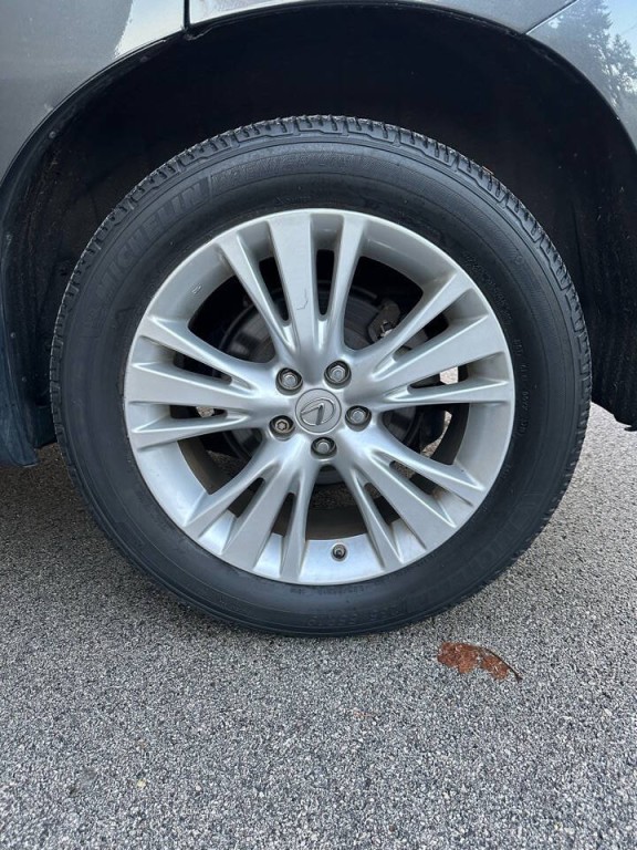 2010 Lexus RX 450h Image 24