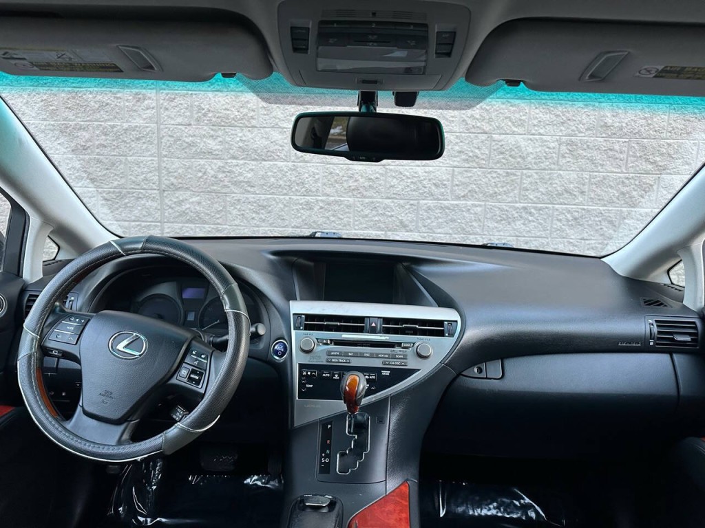 2010 Lexus RX 450h Image 28