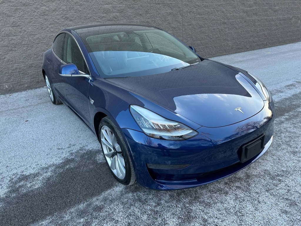 2019 Tesla Model 3 Image 8