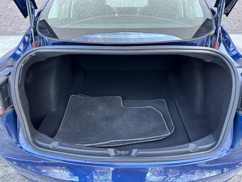 2019 Tesla Model 3 Image 25