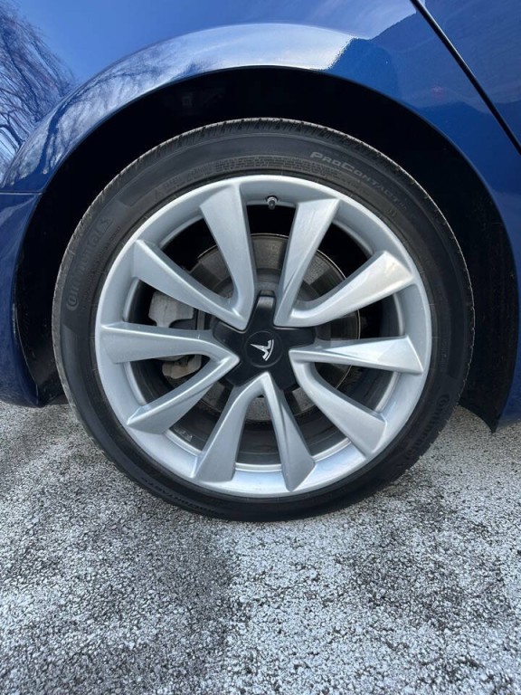 2019 Tesla Model 3 Image 30