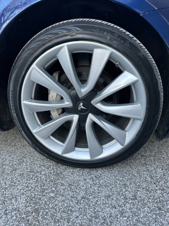 2019 Tesla Model 3 Image 31