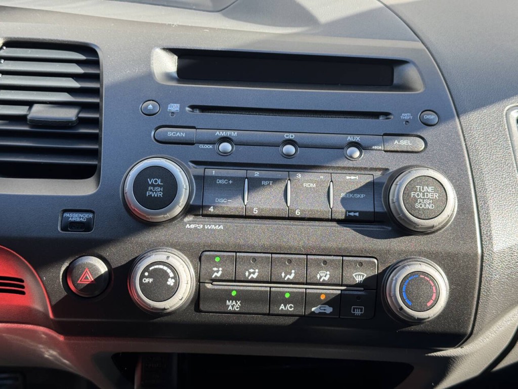 2010 Honda Civic Image 22