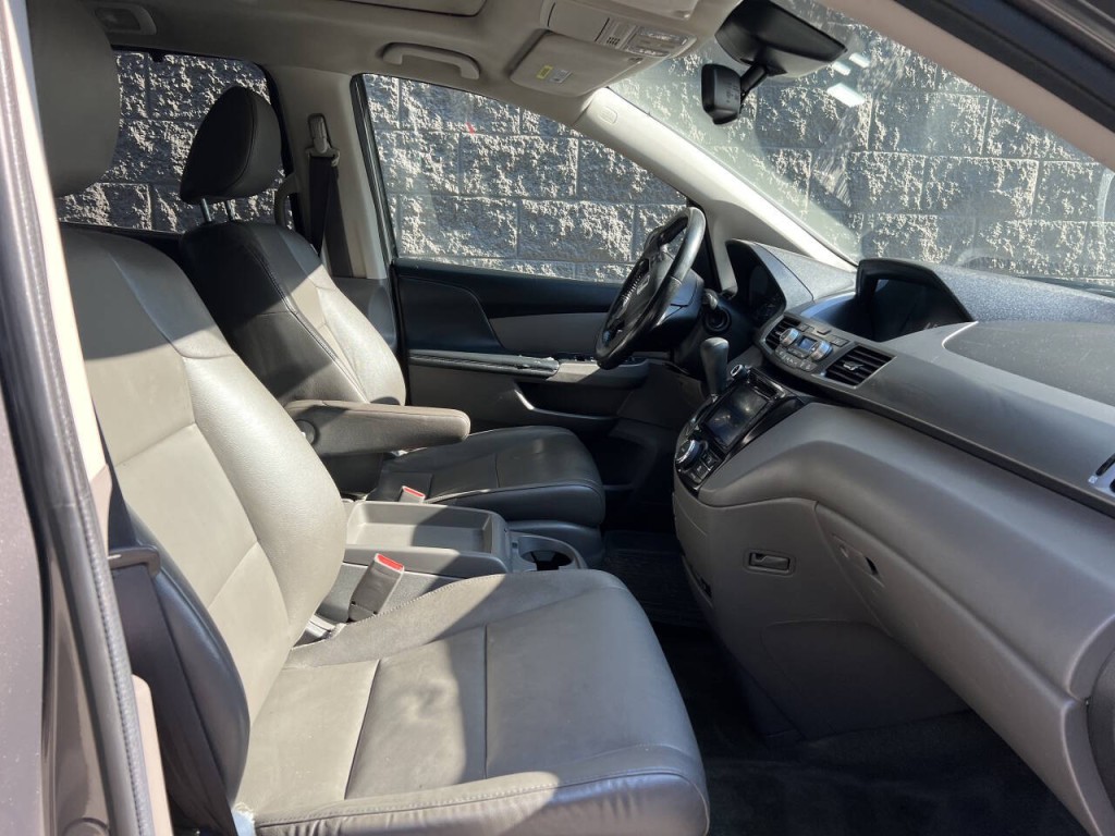 2014 Honda Odyssey Image 18