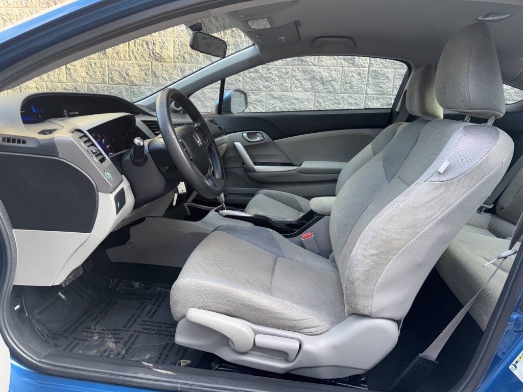 2012 Honda Civic Image 17