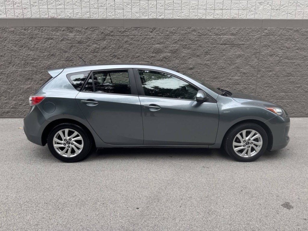 2013 Mazda Mazda3 Image 9