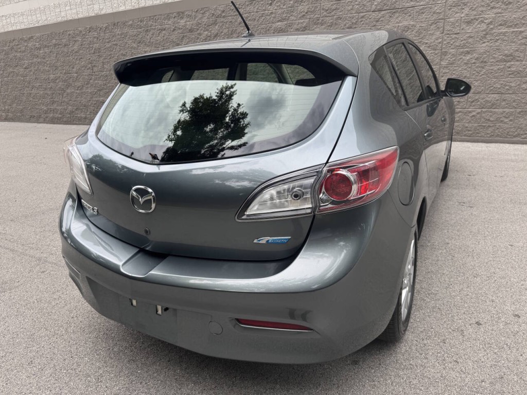 2013 Mazda Mazda3 Image 11