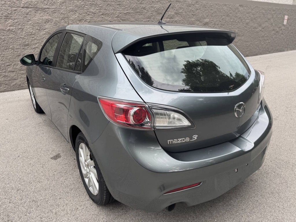 2013 Mazda Mazda3 Image 13
