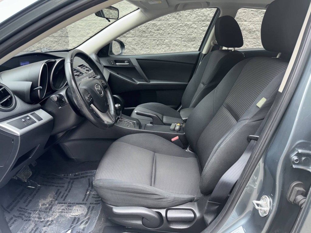 2013 Mazda Mazda3 Image 19