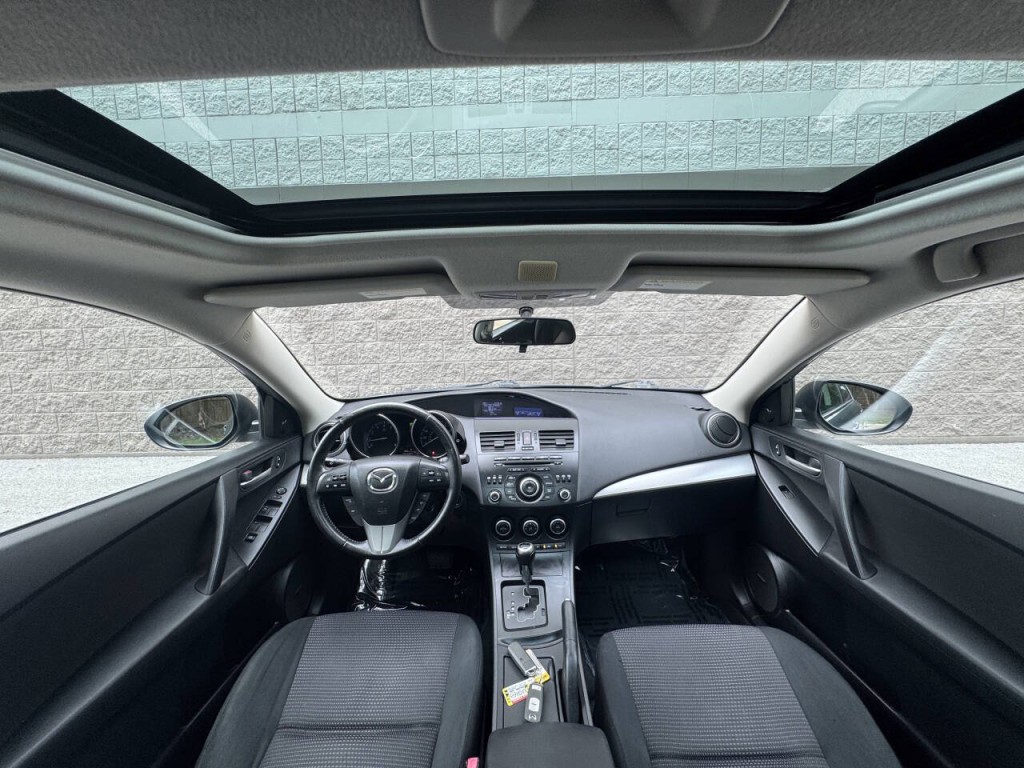 2013 Mazda Mazda3 Image 27