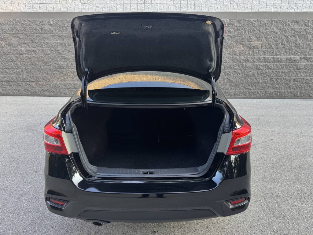 2019 Nissan Sentra Image 11