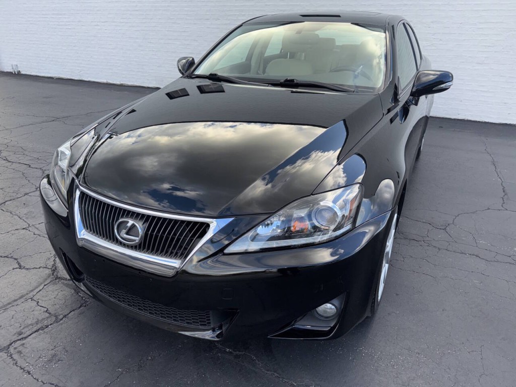 2011 Lexus IS 250 Image 5