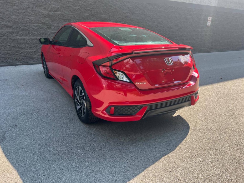 2018 Honda Civic Image 10