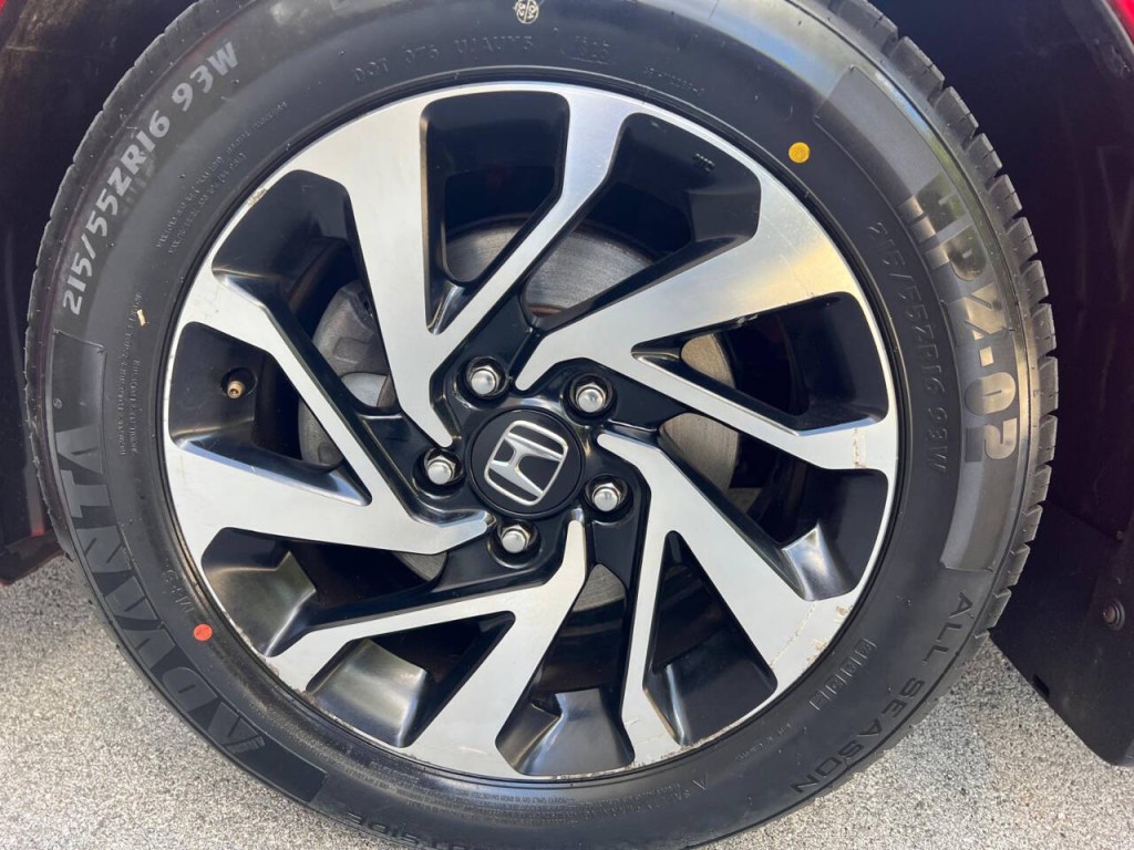 2018 Honda Civic Image 15