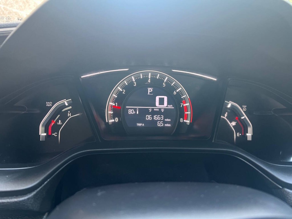 2018 Honda Civic Image 23