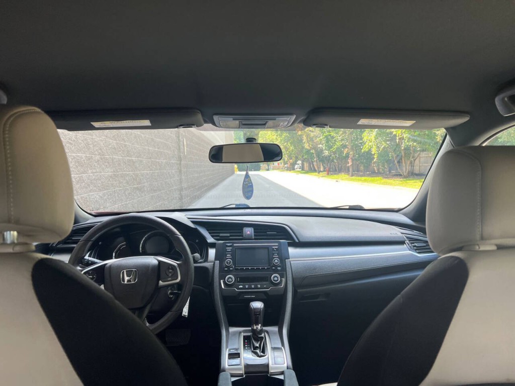 2018 Honda Civic Image 26