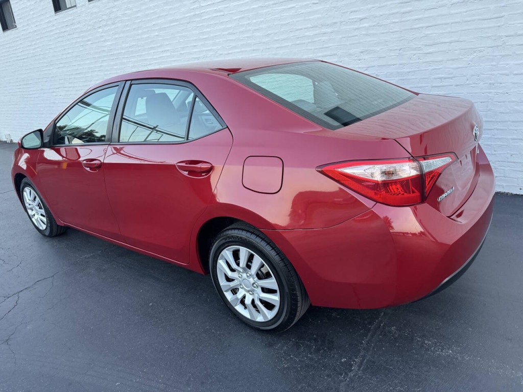 2016 Toyota Corolla Image 6