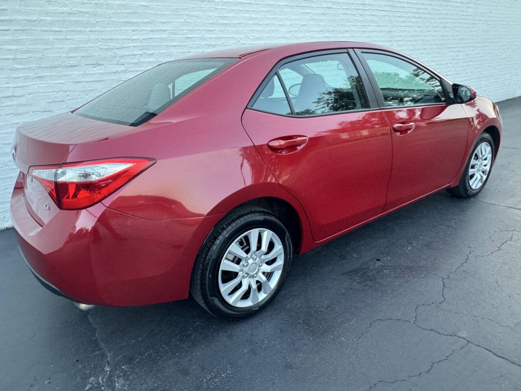 2016 Toyota Corolla Image 8