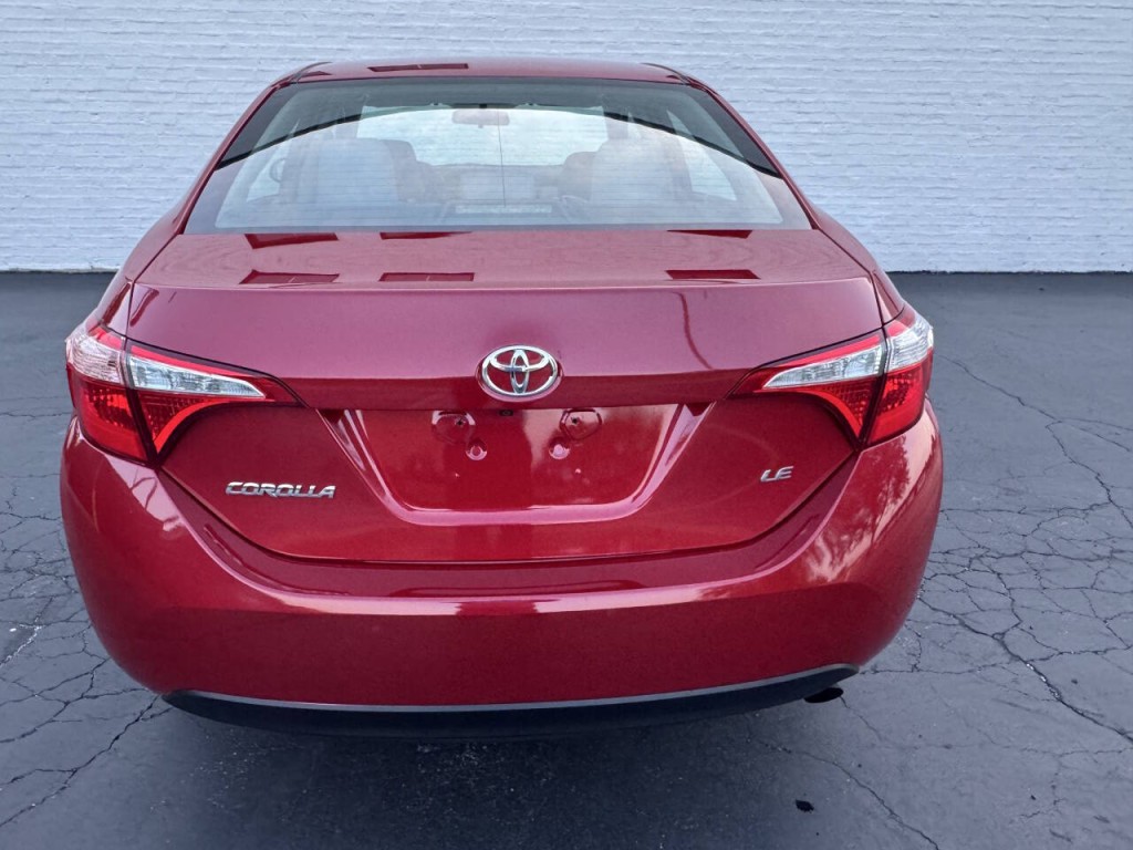 2016 Toyota Corolla Image 13