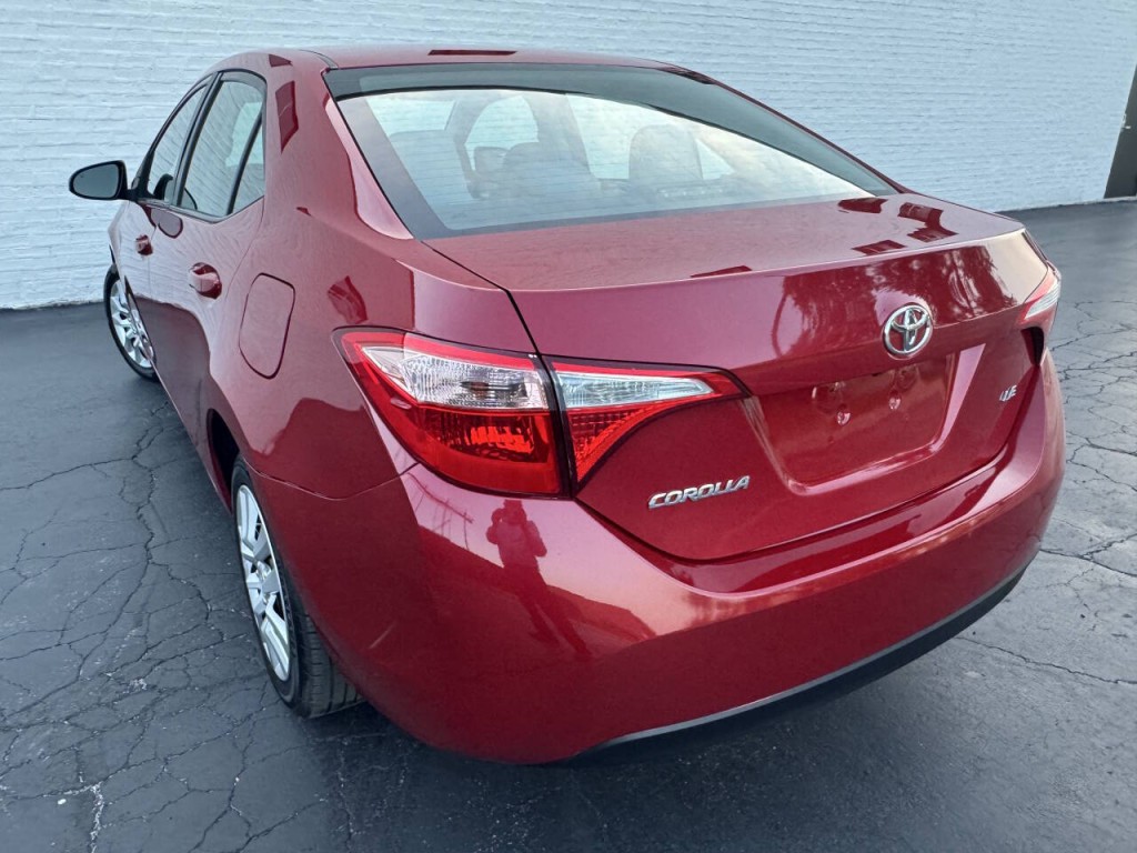 2016 Toyota Corolla Image 14
