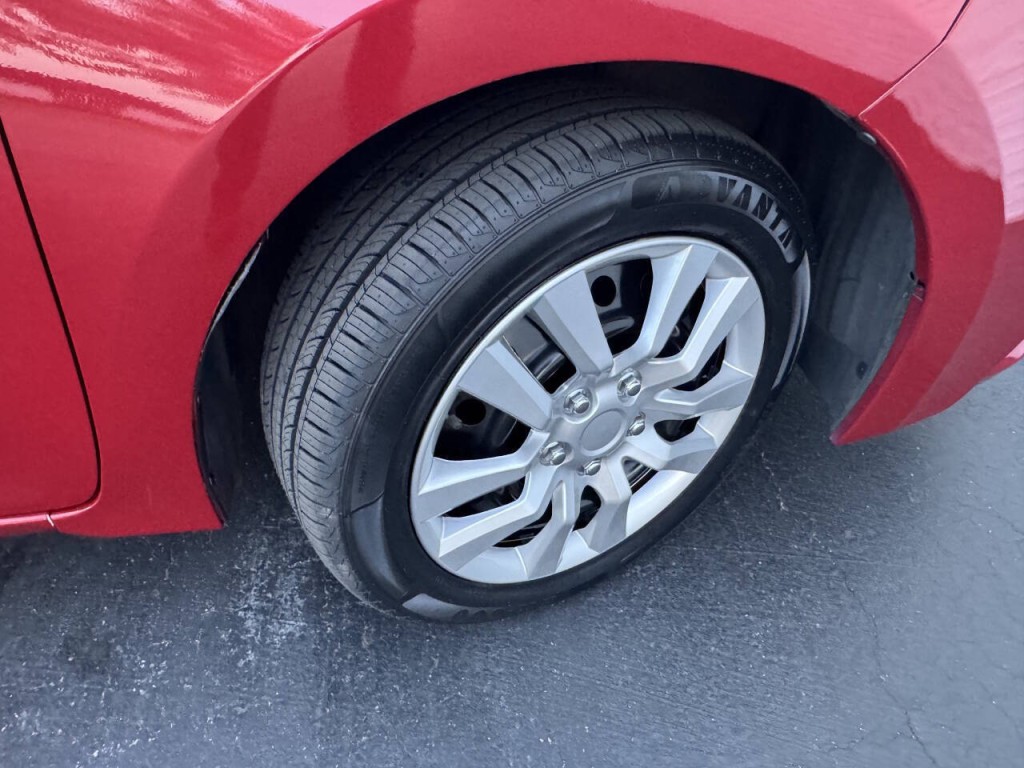 2016 Toyota Corolla Image 15