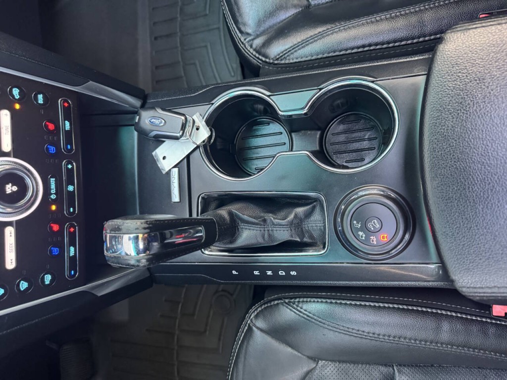 2016 Ford Explorer Image 34