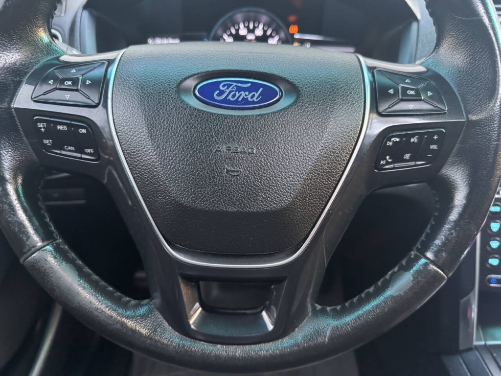 2016 Ford Explorer Image 35
