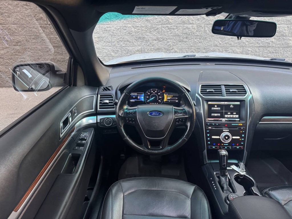 2016 Ford Explorer Image 37