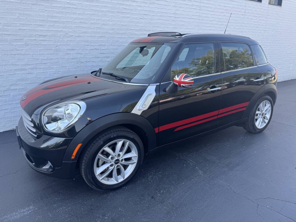 2012 MINI Countryman Image 1