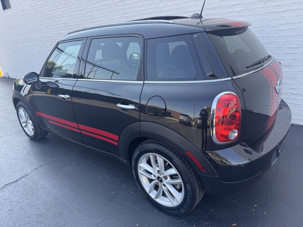 2012 MINI Countryman Image 3