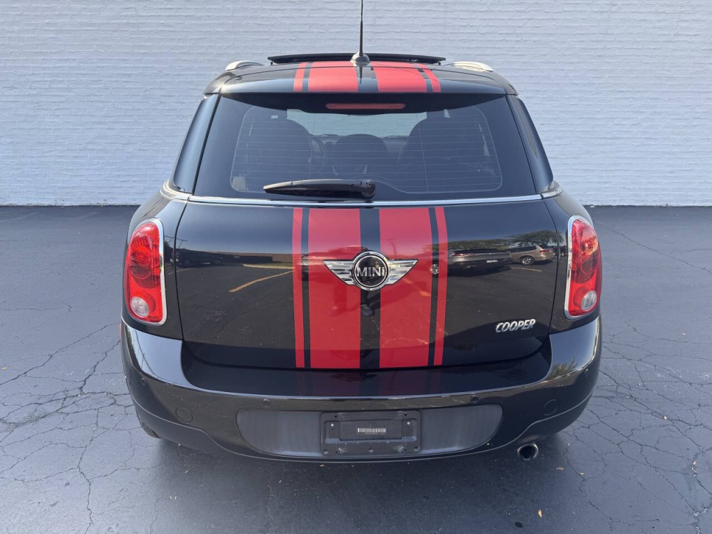 2012 MINI Countryman Image 14