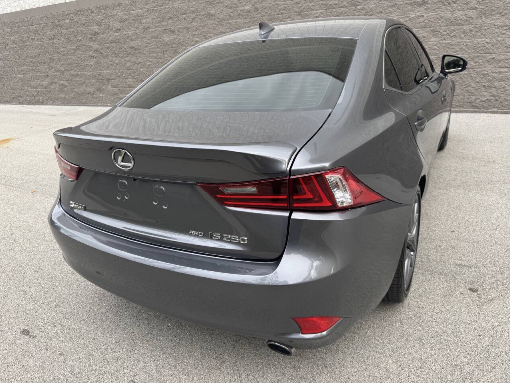 2015 Lexus IS 250 Image 5
