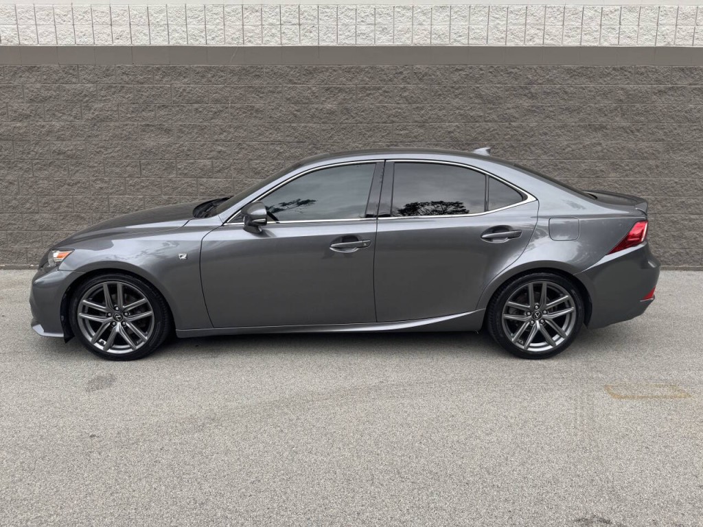 2015 Lexus IS 250 Image 9