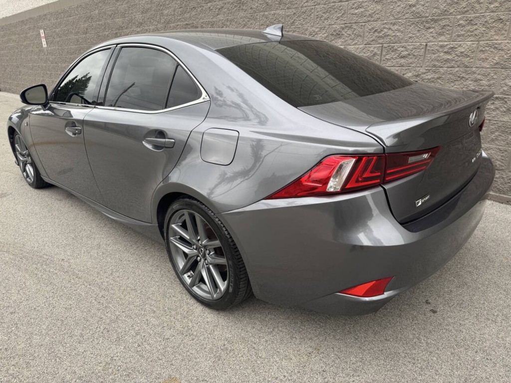 2015 Lexus IS 250 Image 10