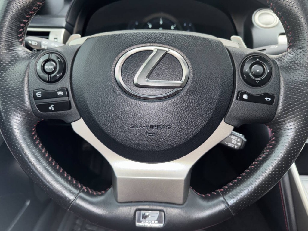 2015 Lexus IS 250 Image 30