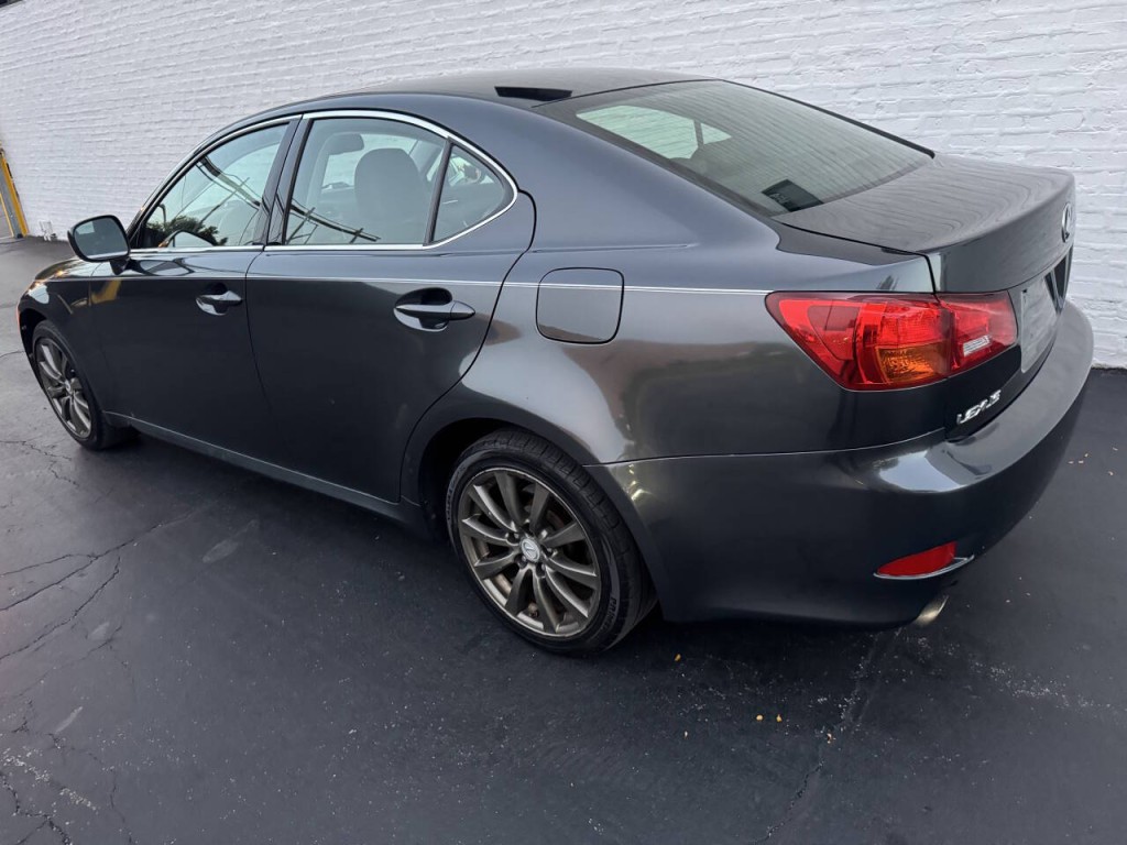 2006 Lexus IS 250 Image 3