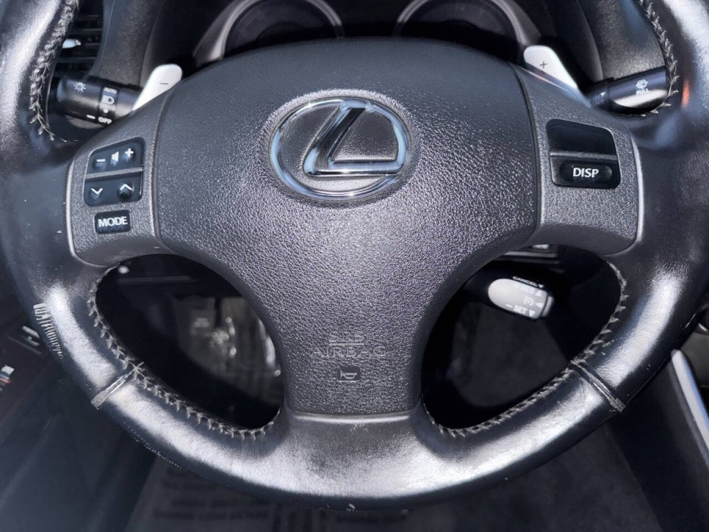 2006 Lexus IS 250 Image 23