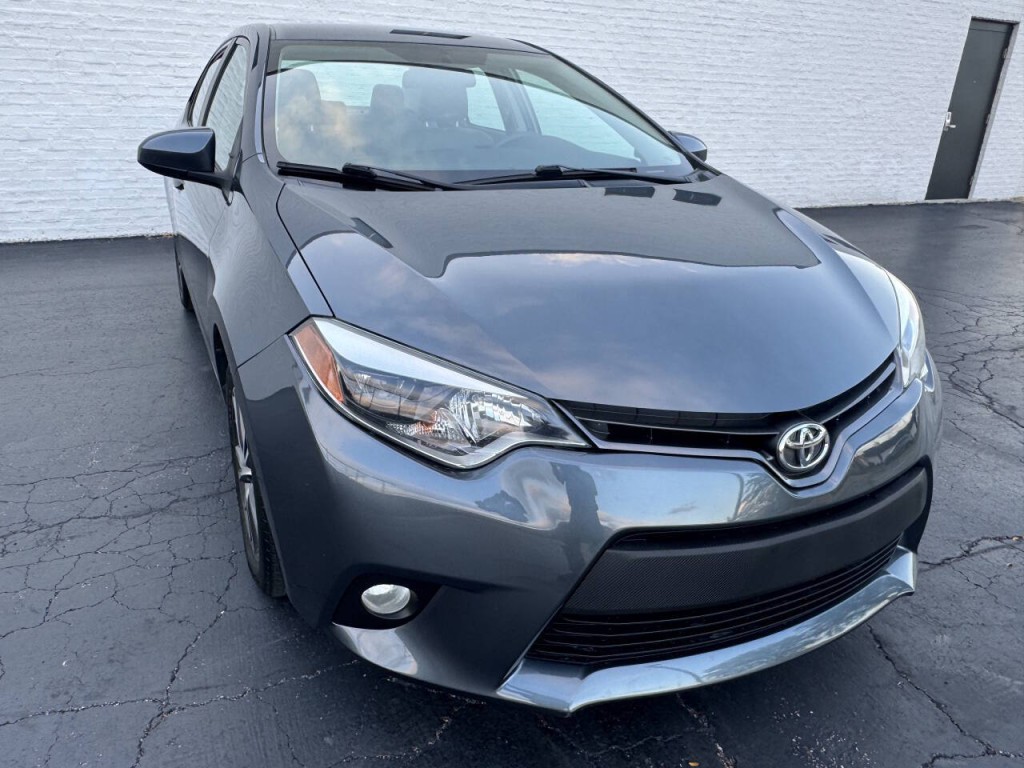 2016 Toyota Corolla Image 6