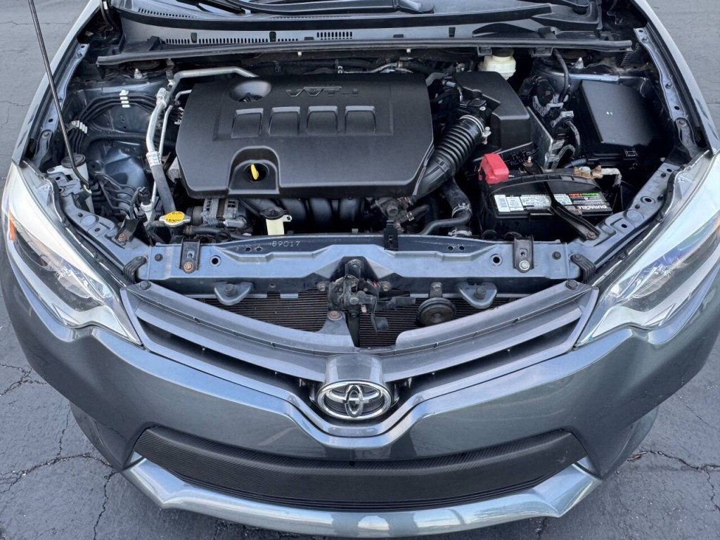 2016 Toyota Corolla Image 15