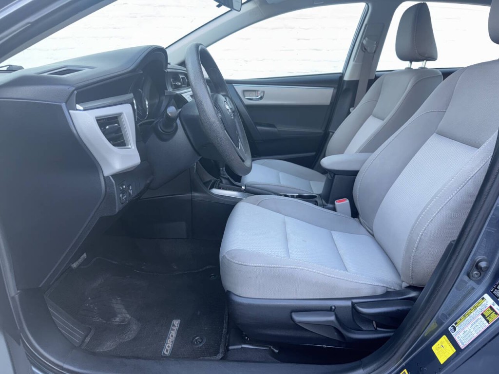 2016 Toyota Corolla Image 20